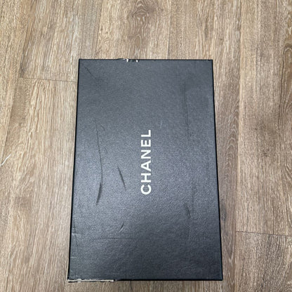 Preowned Chanel Navy Mini cc Sneaker sz.42