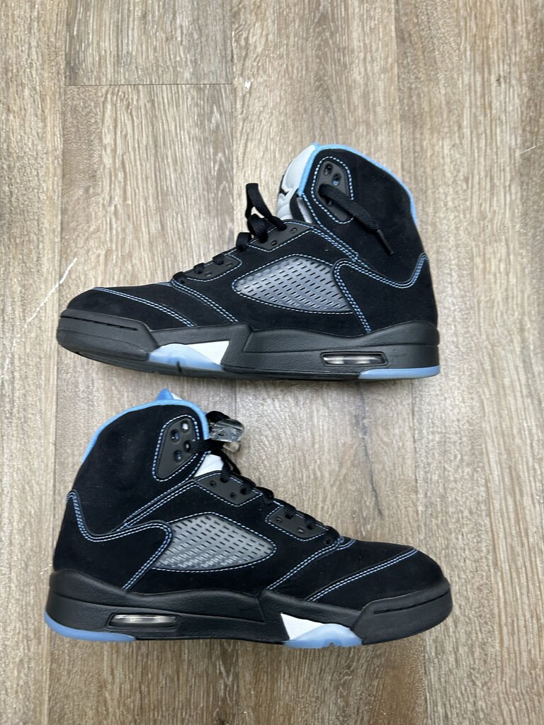 Preowned Jordan 5 University Blue Size 8.5