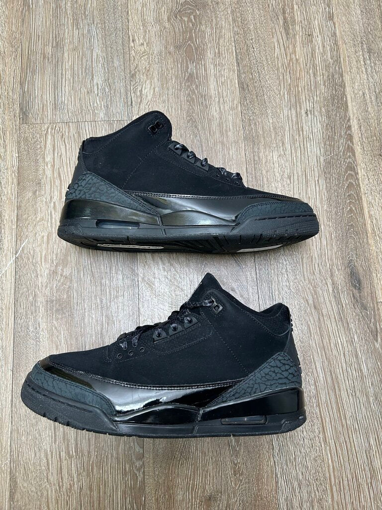 Preowned Jordan 3 Black Cat Size 10.5 (No Box)