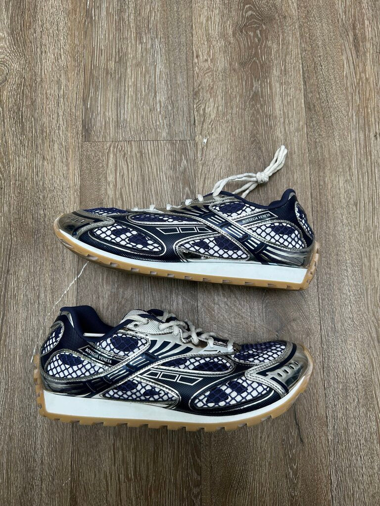Preowned Bottega Veneta Navy White Silver Orbit sz.45(NO BOX)