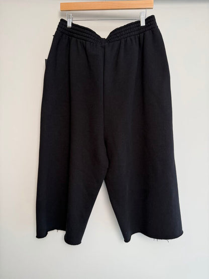 New GV Gallery Berry Cutoff Sz. S