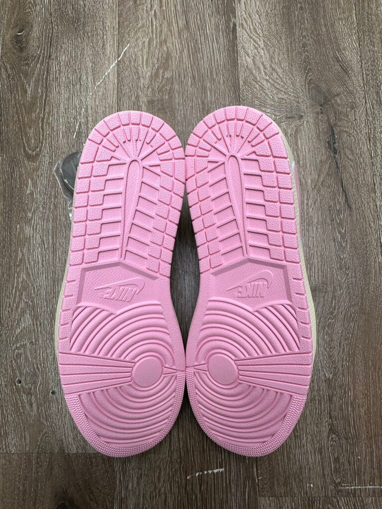 New Jordan 1 Low Shy Pink Sz.13
