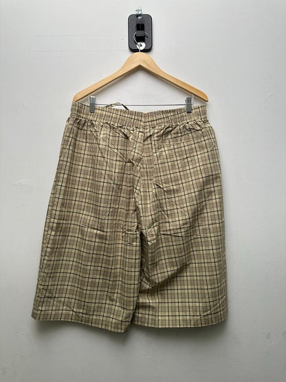New Boredom Kills Plaid Cream 3/4 Shorts Size XL