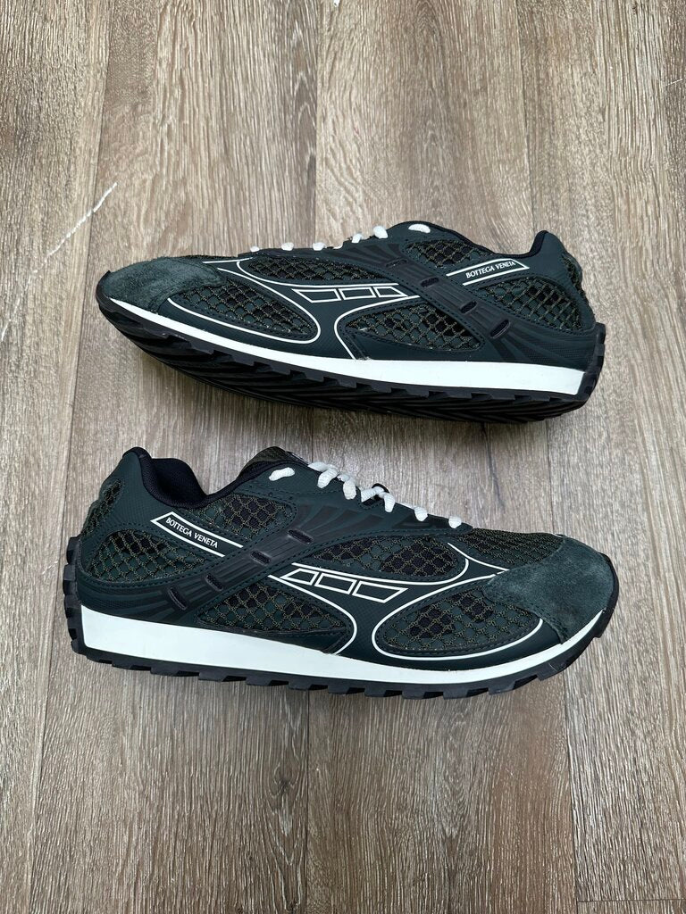 Preowned Bottega Orbit Black Olive Suede Sz.43