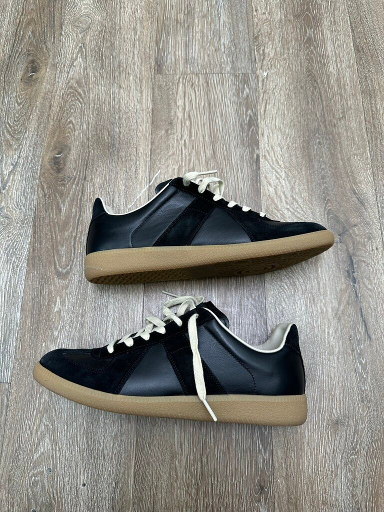 Preowned Margiela Gat Black Gum Size 41.5