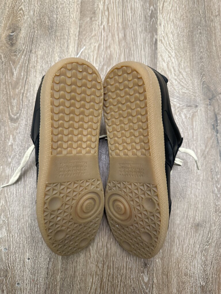 Preowned Margiela Gat Black Gum Size 41.5