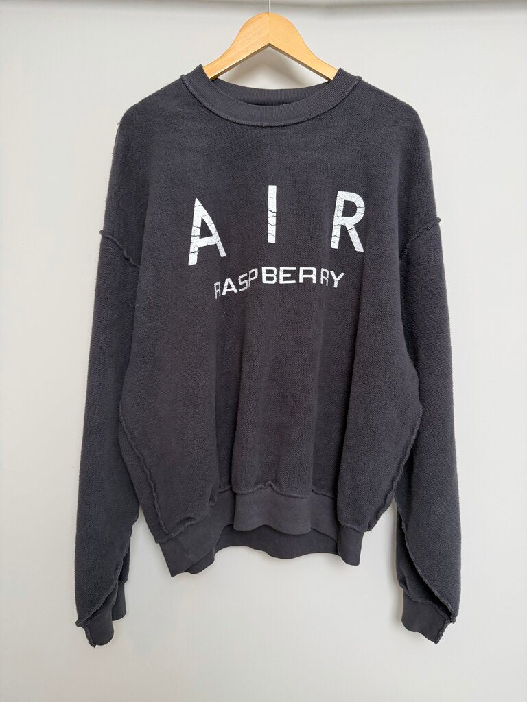 Preowned Gv Gallery Air Raspberry Inside Out Crewneck Size L