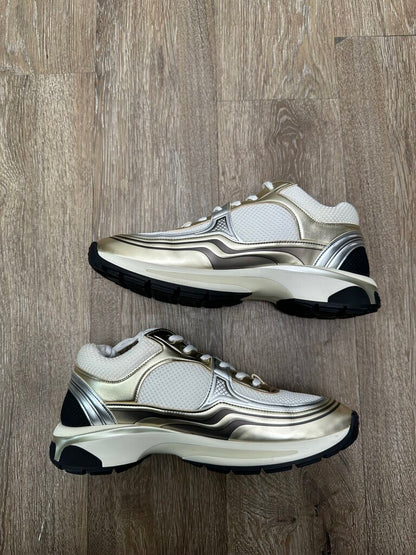 Preowned Chanel Silver Gold White Runner Sz.42