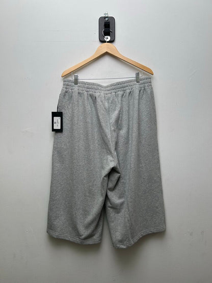 New Gv Gallery Grey Red 3/4th Spellout Shorts Sz.XL