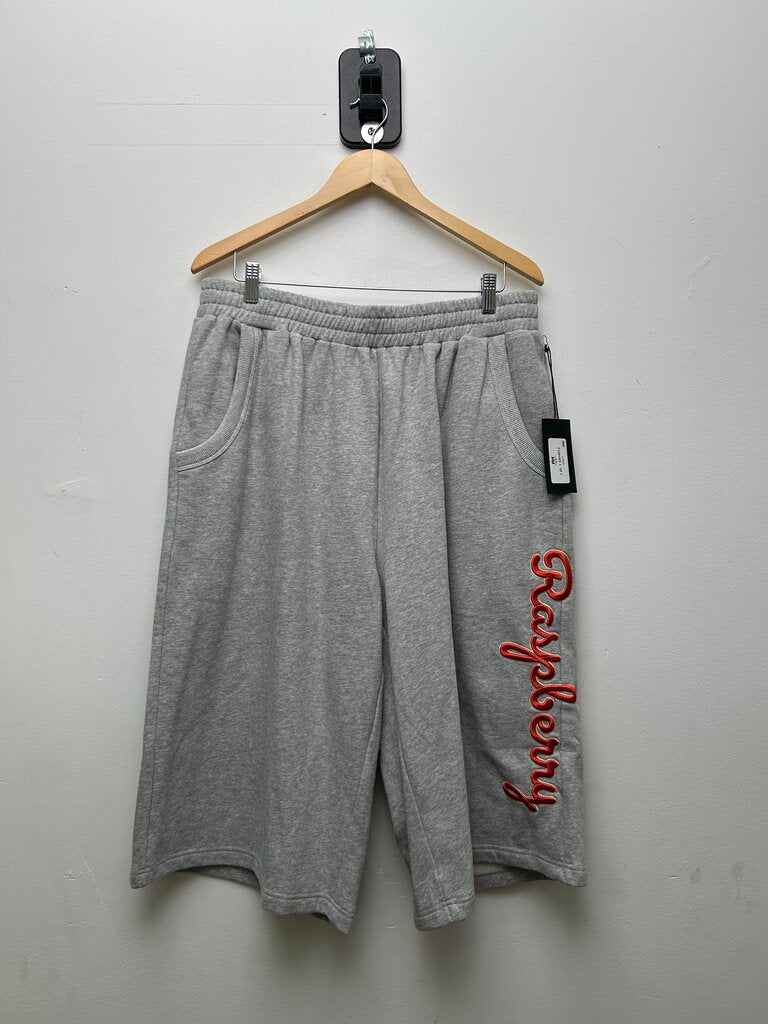 New Gv Gallery Grey Red 3/4th Spellout Shorts Sz.XL