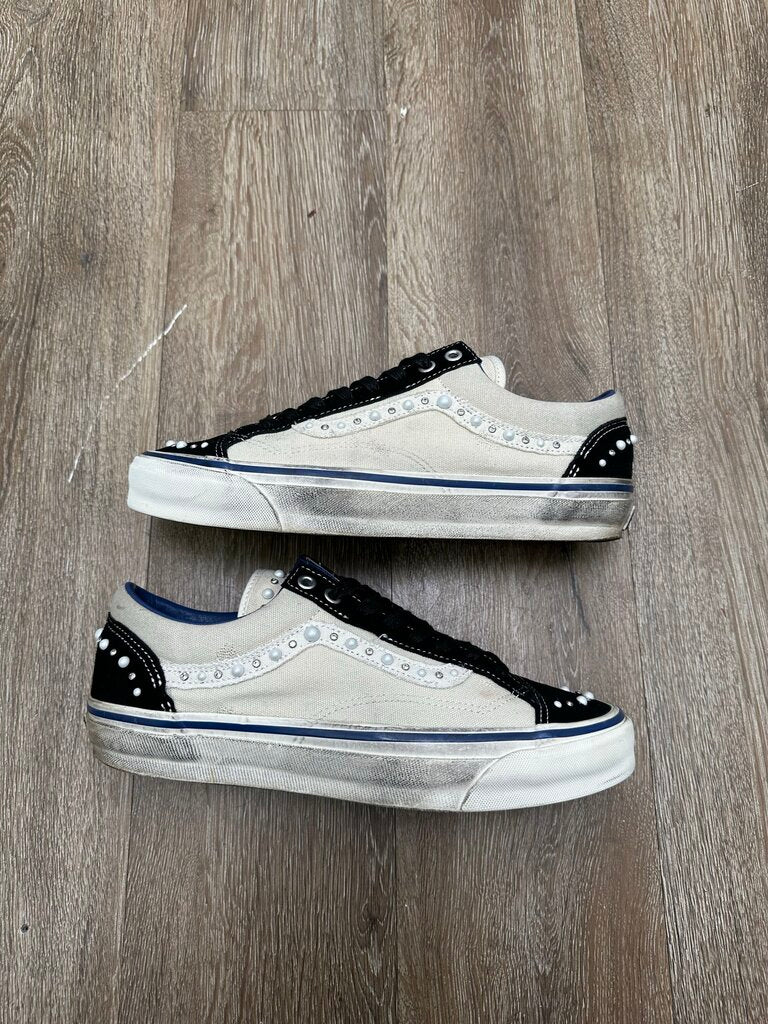 Preowned Vans White Black OG Pealized Sz.10