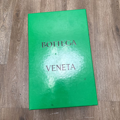 Preowned Bottega Orbit Silver White Sz.42