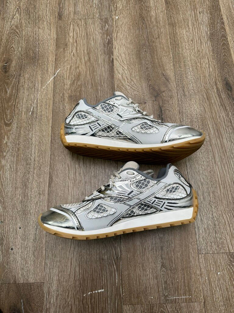 Preowned Bottega Orbit White Silver Size 43