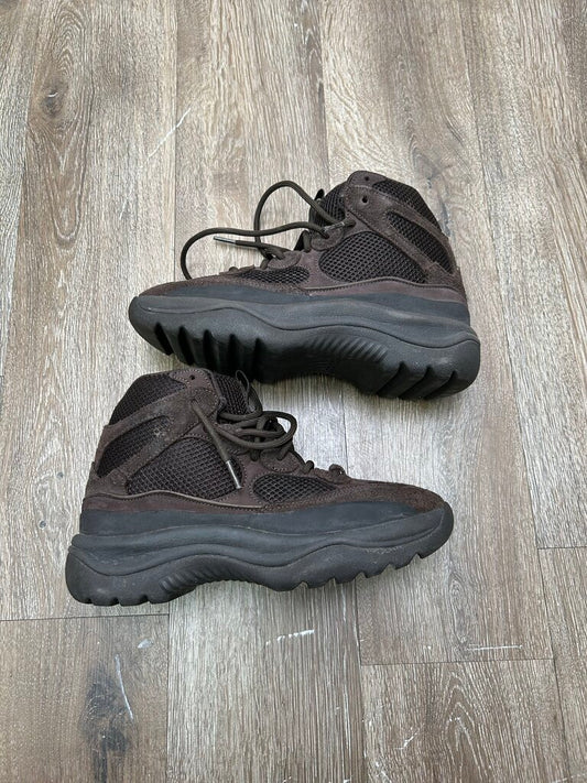 Preowned Yeezy DSRT Boot Oil Sz.8