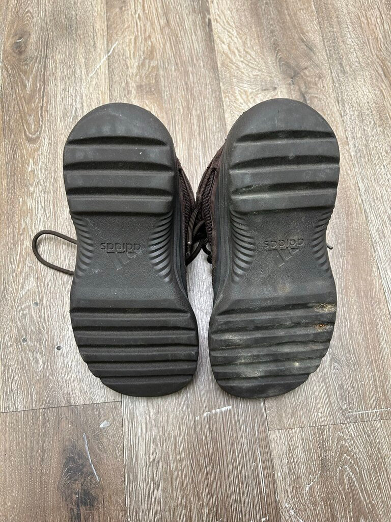 Preowned Yeezy DSRT Boot Oil Sz.8