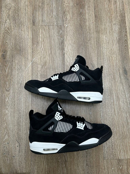 Preowned Jordan 4 White Thunder sz.13(NO BOX)
