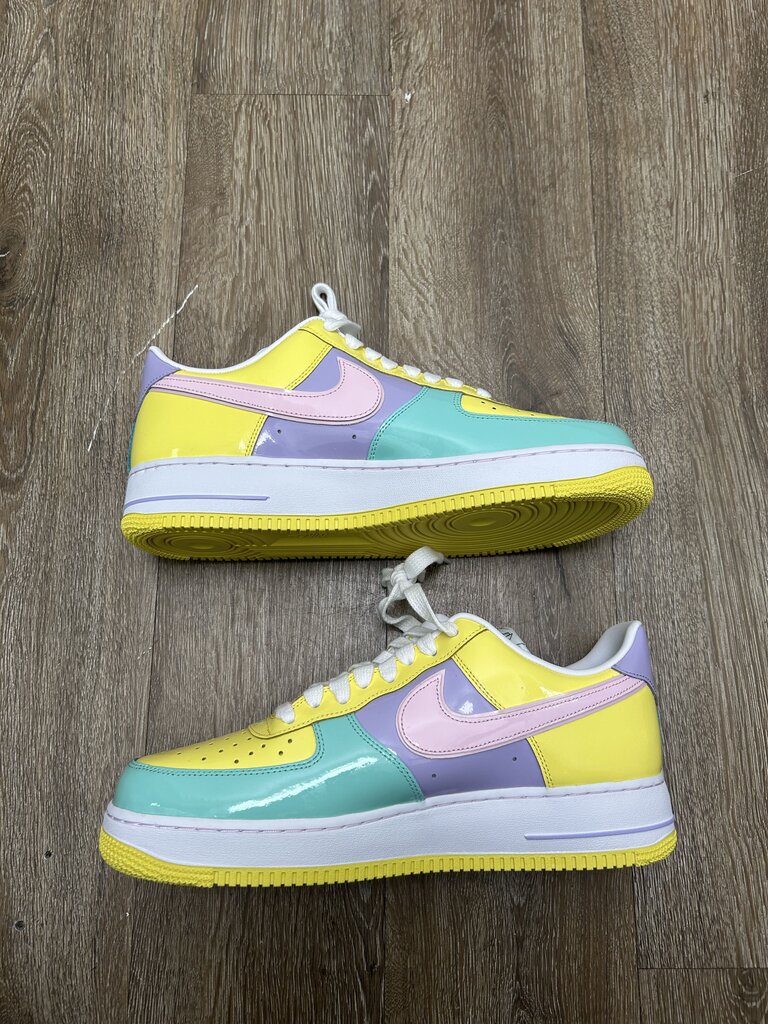 New Nike AF1 Easter sz.12
