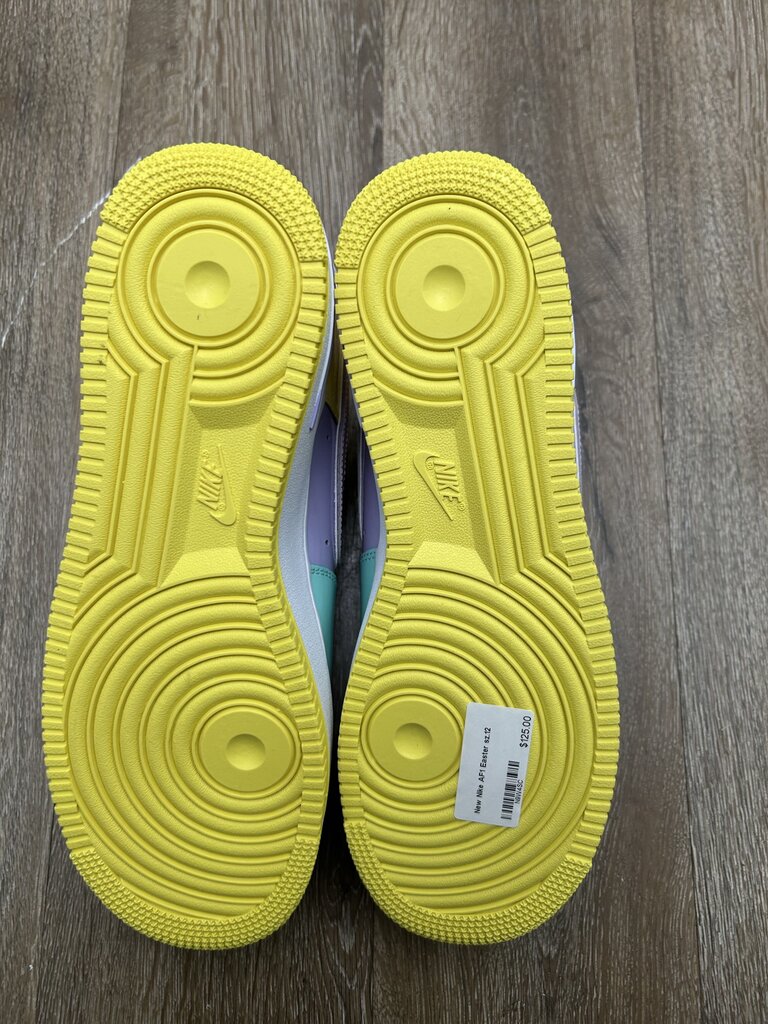 New Nike AF1 Easter sz.12
