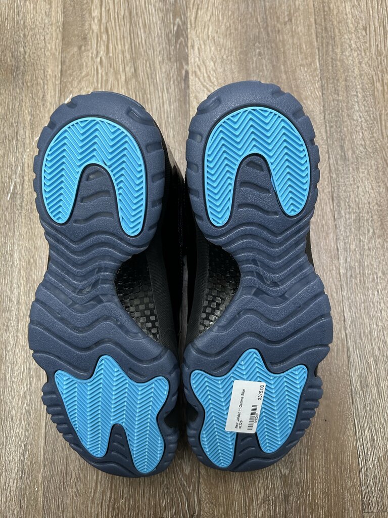 New Jordan 11 Gamma Blue sz.12.5