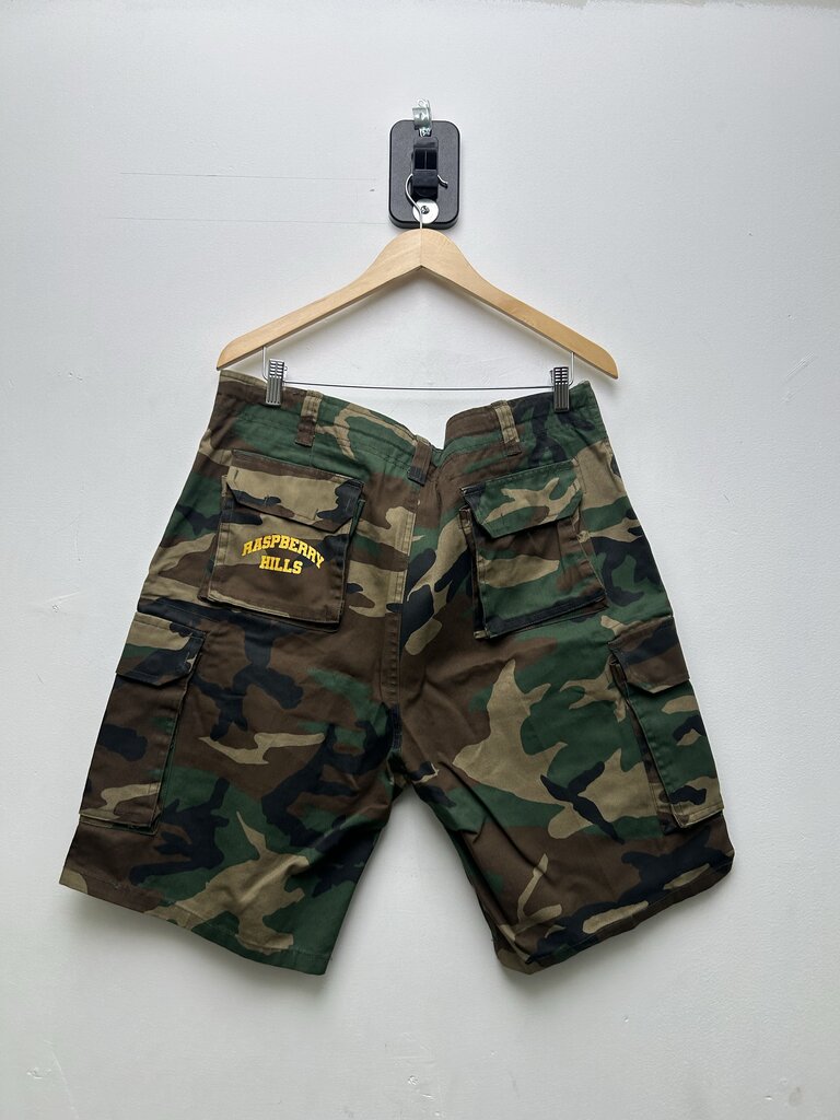 New Gv Gallery Camo Spellout Shorts Sz.Small