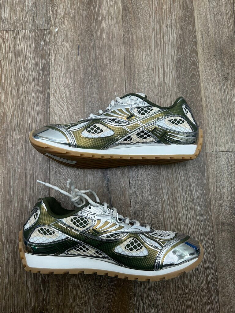 Preowned Bottega Orbit Olive Silver Size 42