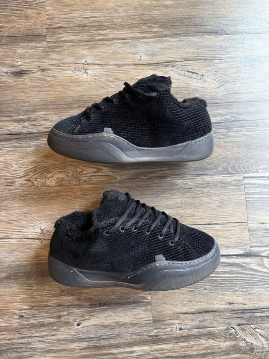 Preowned ERL Corduroy Black Black size 10
