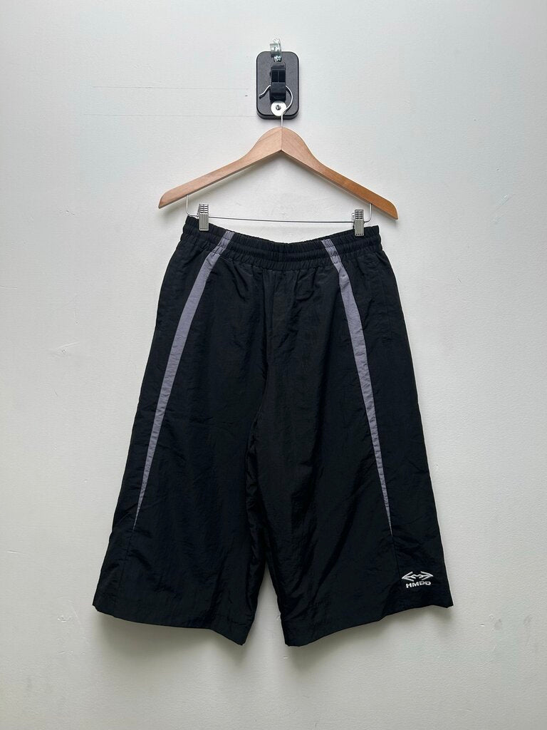 New HMDD Black Grey Nylon 3/4th Shorts Sz.Medium