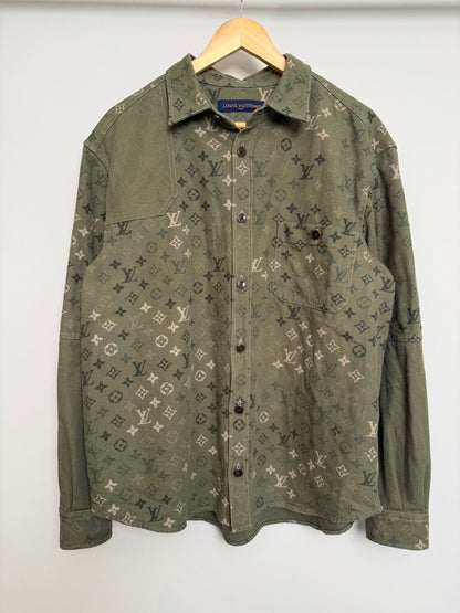 Preowned Louis Vuitton Olive Monogram Canvas Button Up size L