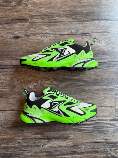 Preowned Louis Vuitton Tactic Lime Green size 10LV(12)