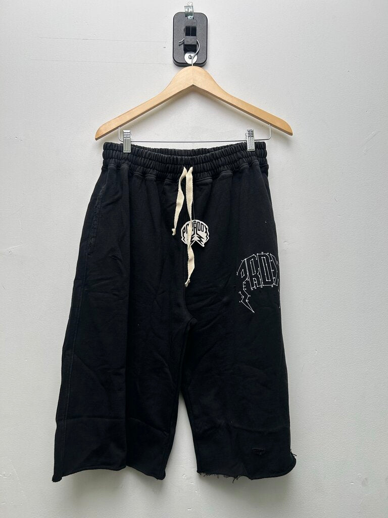 New Paradox Black 3/4 Shorts Size XXL