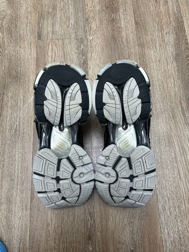 Preowned Balenciaga Runner Black Silver Size 43