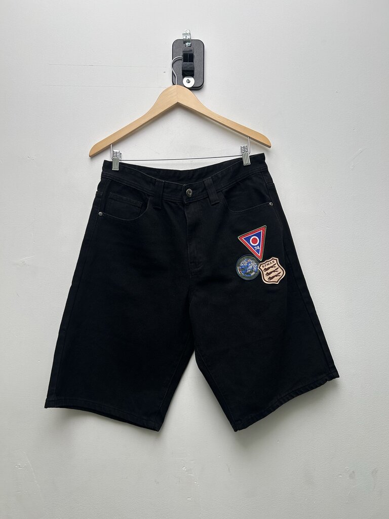Preowned 74 Is War Patch Black Denim Shorts sz.32