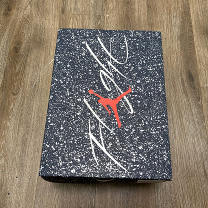 Preowned Jordan 4 Midnight Navy sz.12