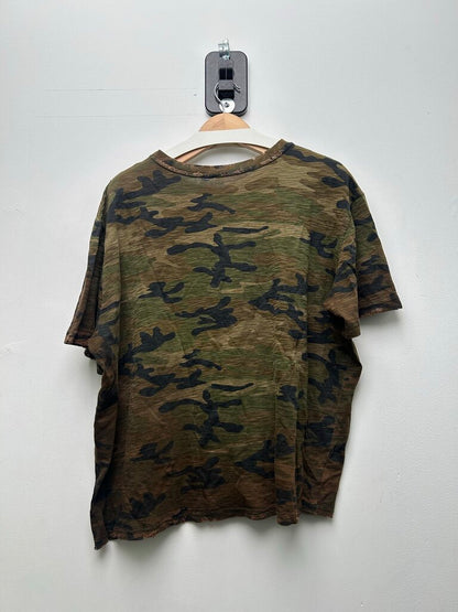 New GV Gallery Camo Distressed Tee sz.XL