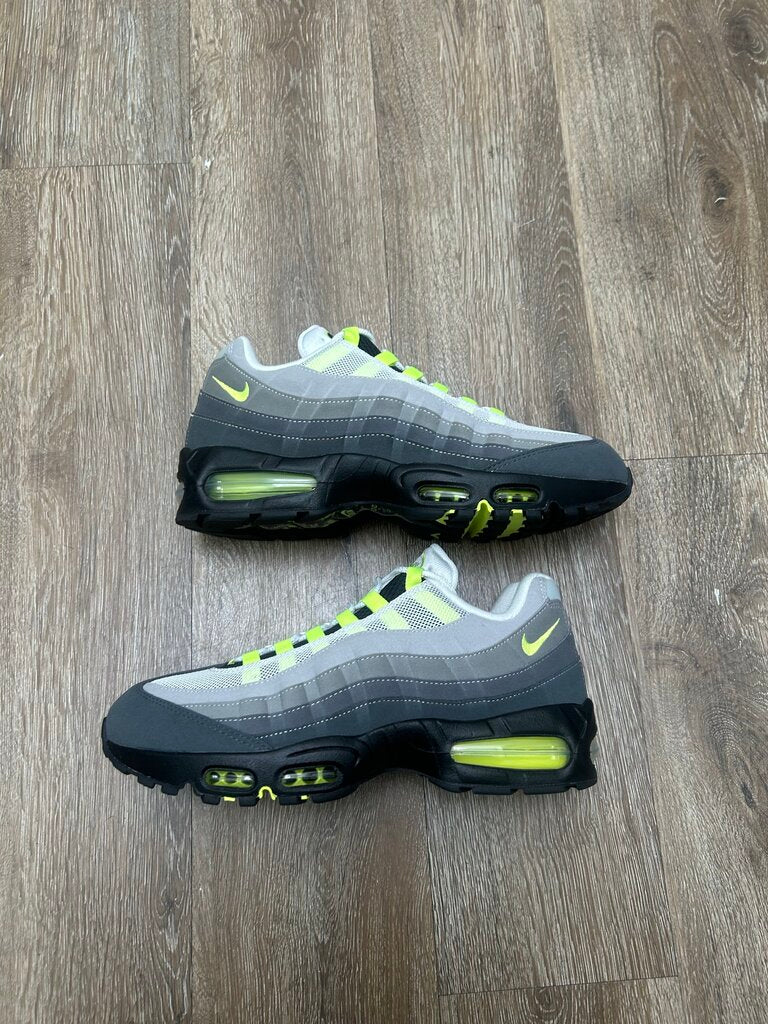 New Air max 95 Neon Size 10