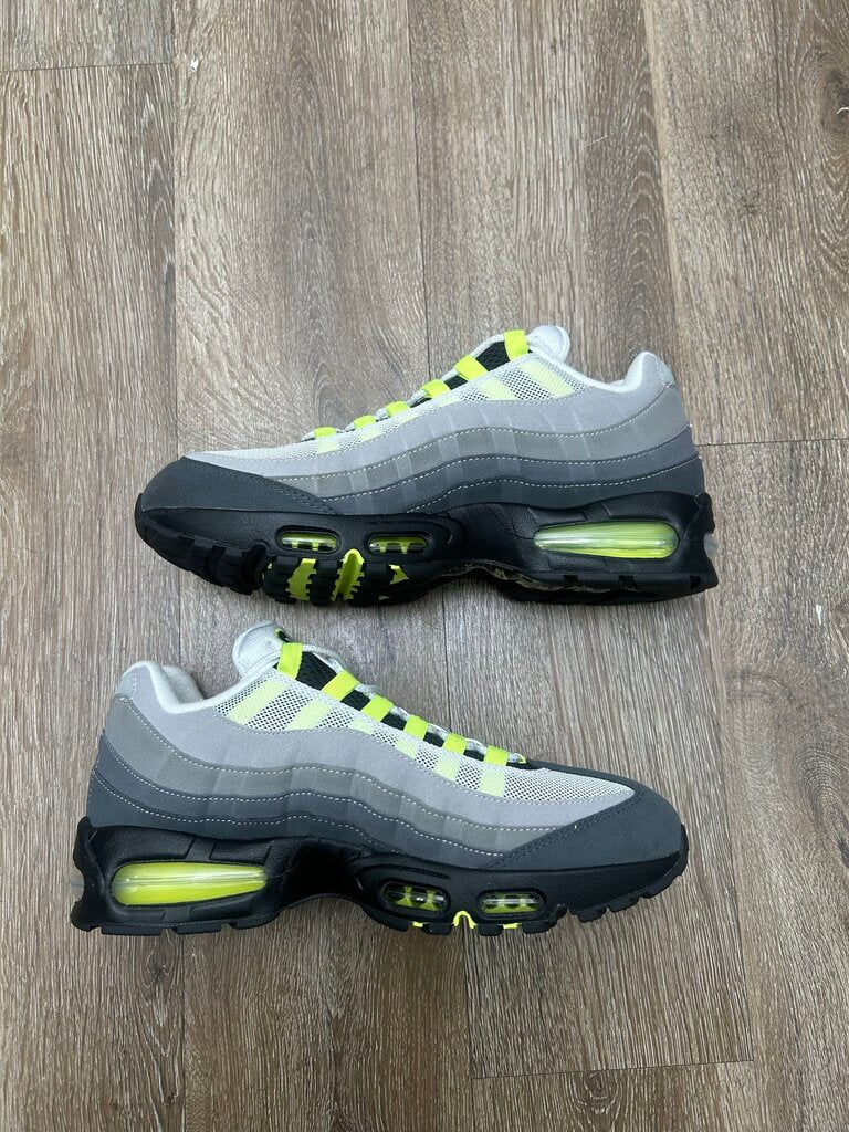 New Air max 95 Neon Size 10