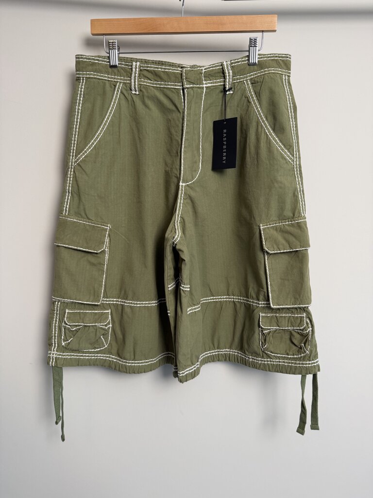 New GV Gallery Olive Contrast Cargo Shorts Sz. L