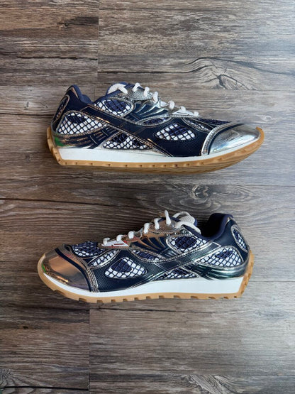Pre-Owned Bottega Veneta Orbit Metallic Navy Sz. 43