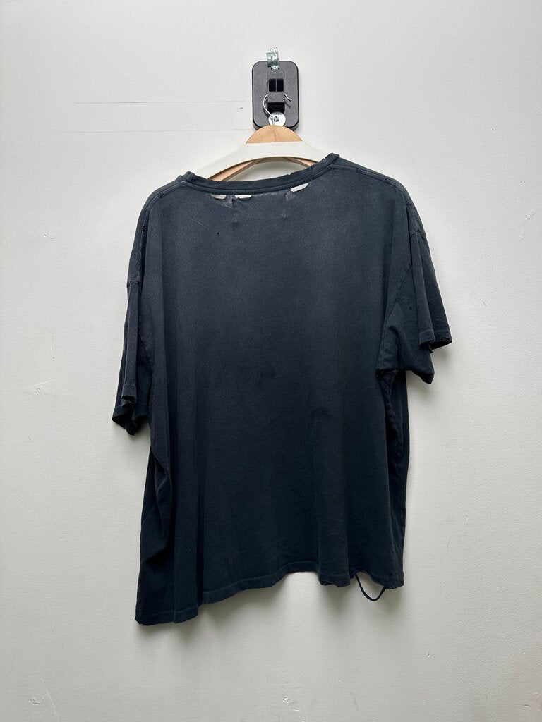 Preowned Paly Lives Of Liz Tee Size XL