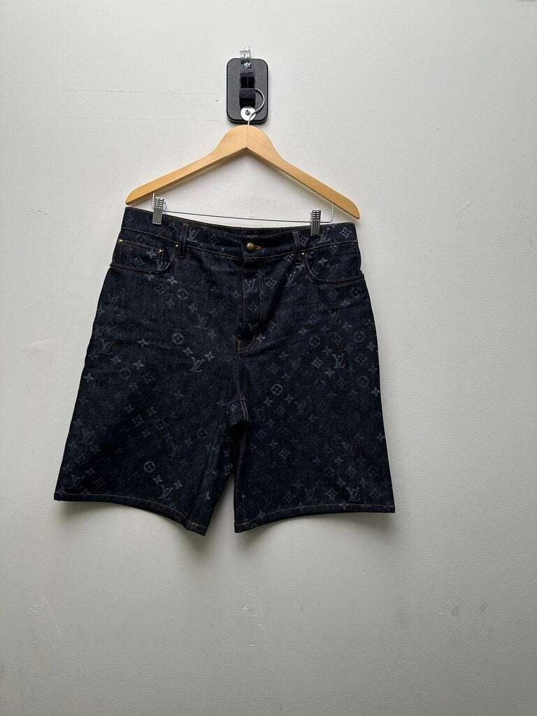 New Louis Vuitton Raw Denim Monogram Shorts Size 32