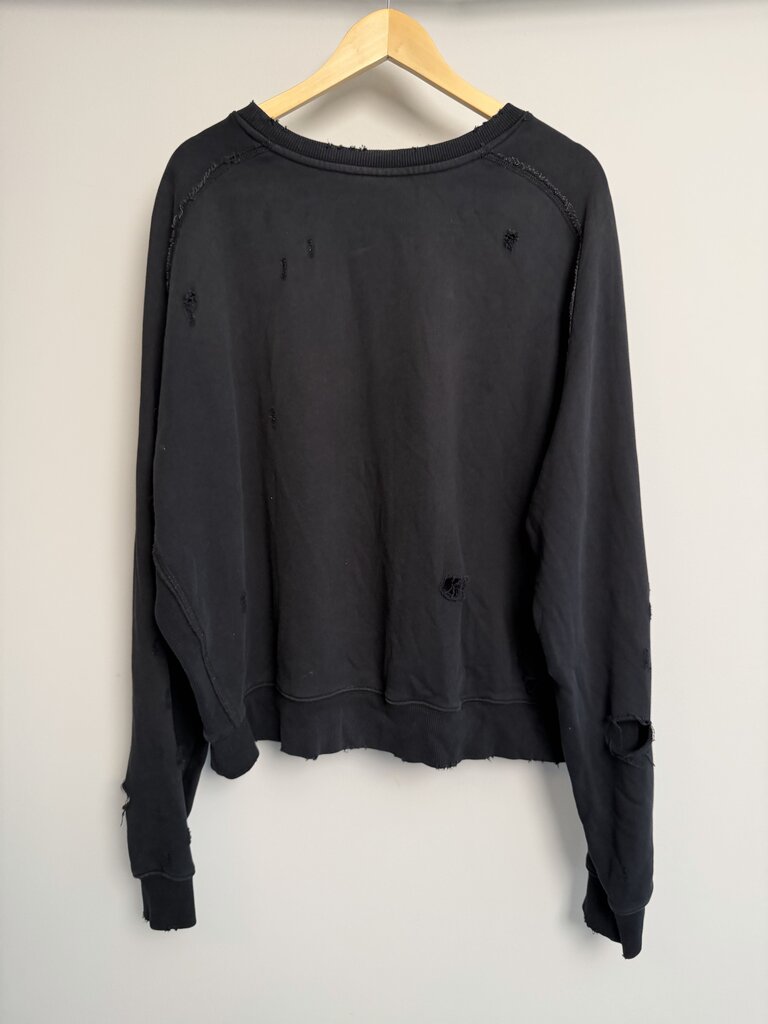 Preowned GV Gallery Raf Berry Crewneck Size M
