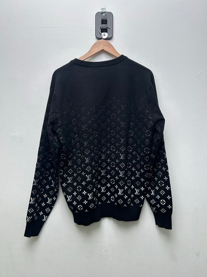 Preowned Louis Vuitton White Monogram Black Sweater sz.M