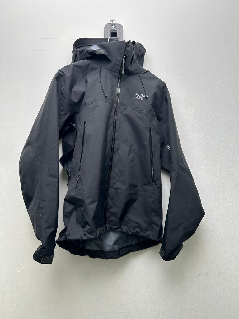 Preowned Arcteryx Black Windbreaker sz.M