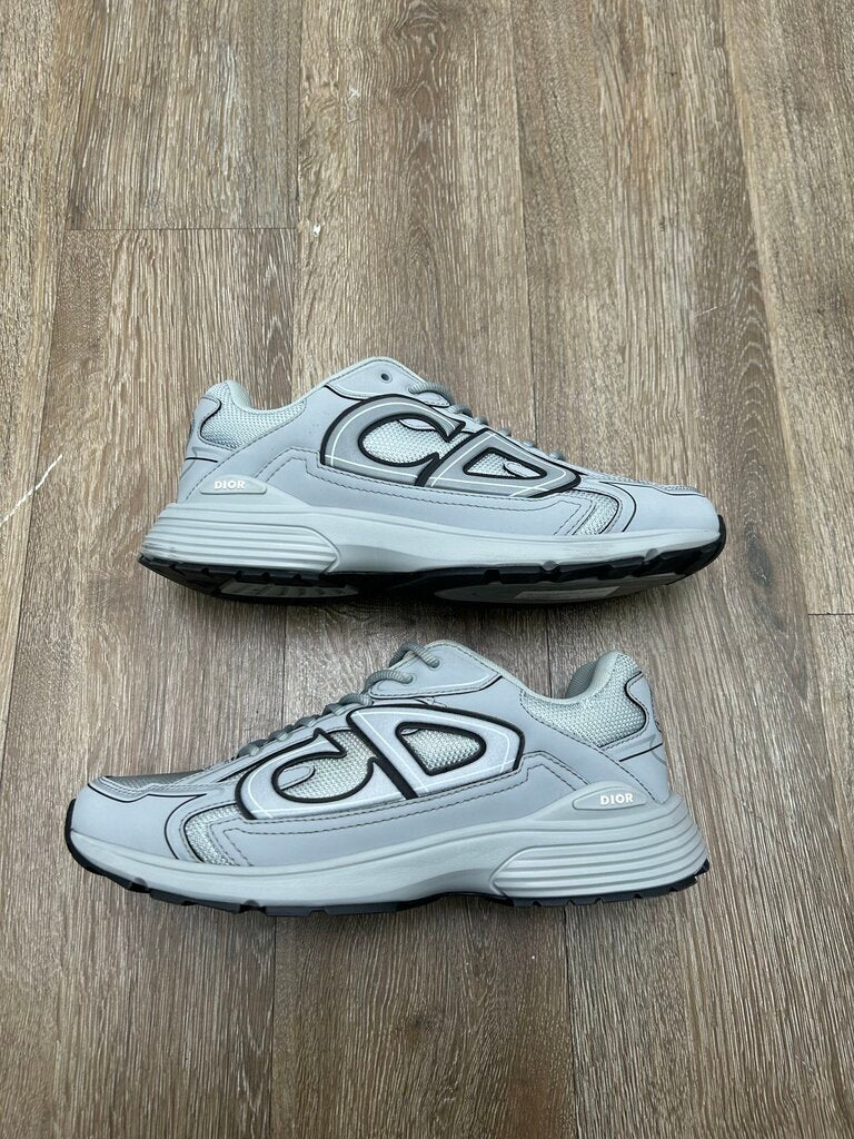 Preowned Dior B30 Grey Size 43 (No Box)