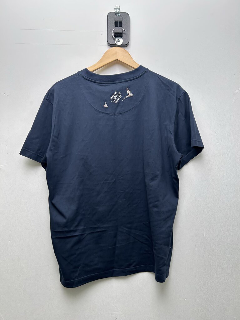 Preowned Louis Vuitton Regatta Embroidered Navy Tee sz.M
