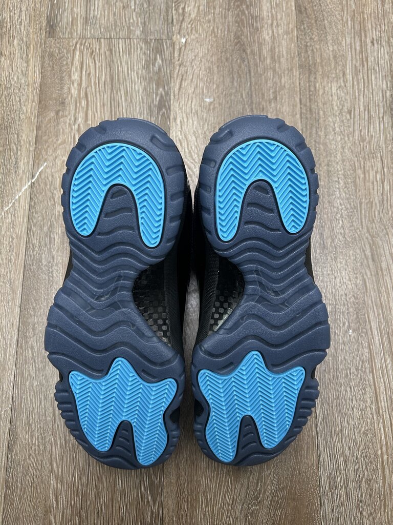 New Jordan 11 Gamma Blue sz.10