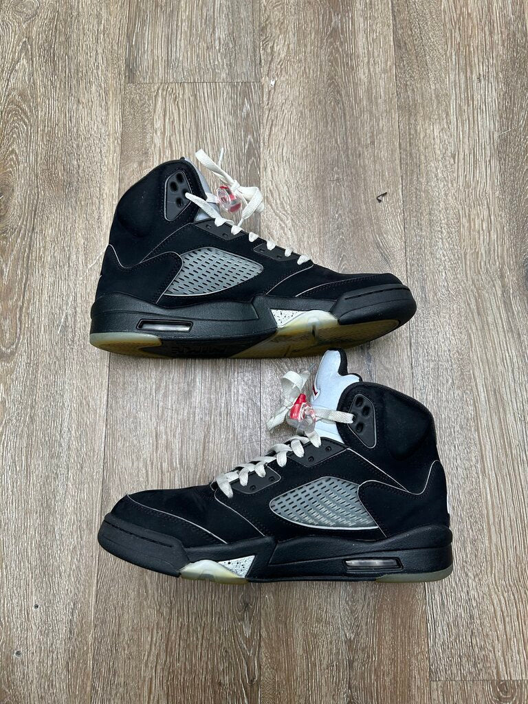 Preowned Jordan 5 Black Metallic Size 9.5