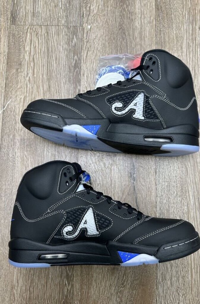 New Jordan 5 Awake NY Black Blue sz.10.5