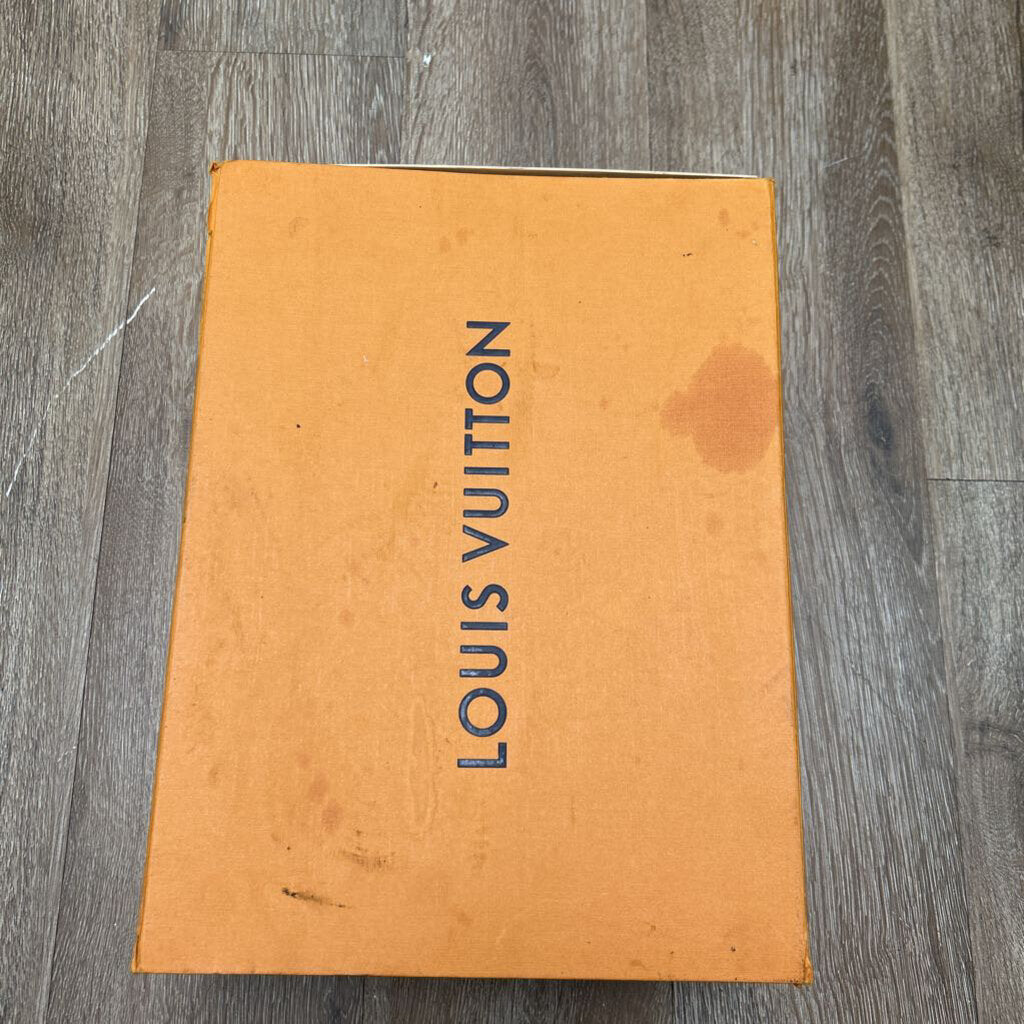 Preowned Louis Vuitton Blue White Denim Monogram Trainer Sz.7LV/9M
