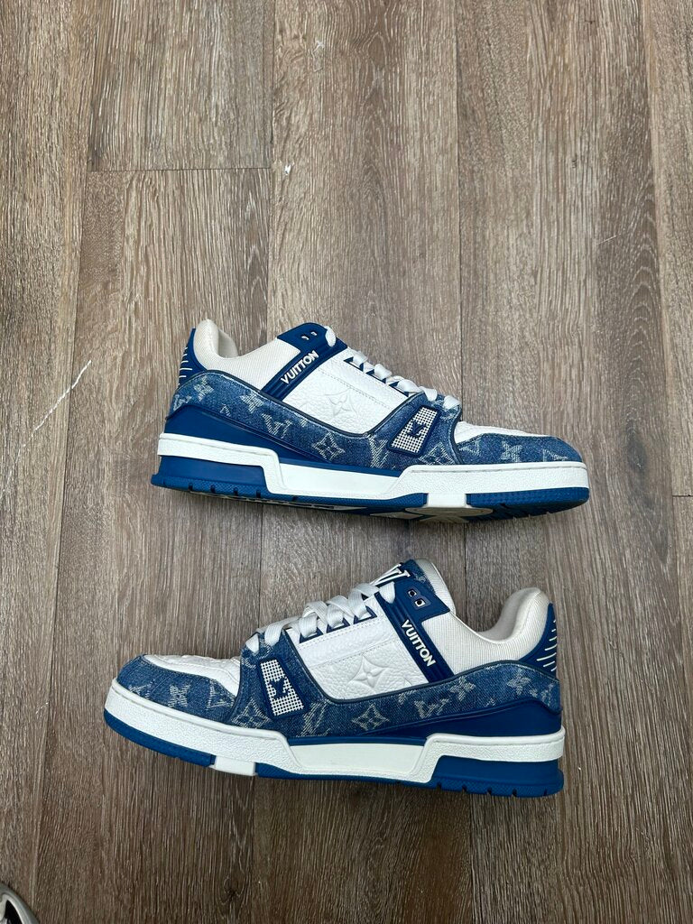 Preowned Louis Vuitton Blue White Denim Monogram Trainer Sz.7LV/9M